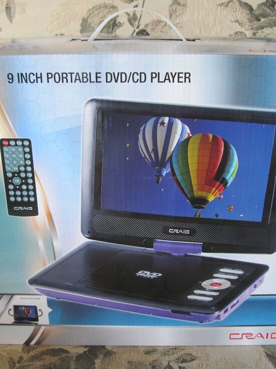 Craig Purple 9" Swivel Screen Portable DVD/CD Player w/Accessories CTFT712 NIB - Picture 2 of 15